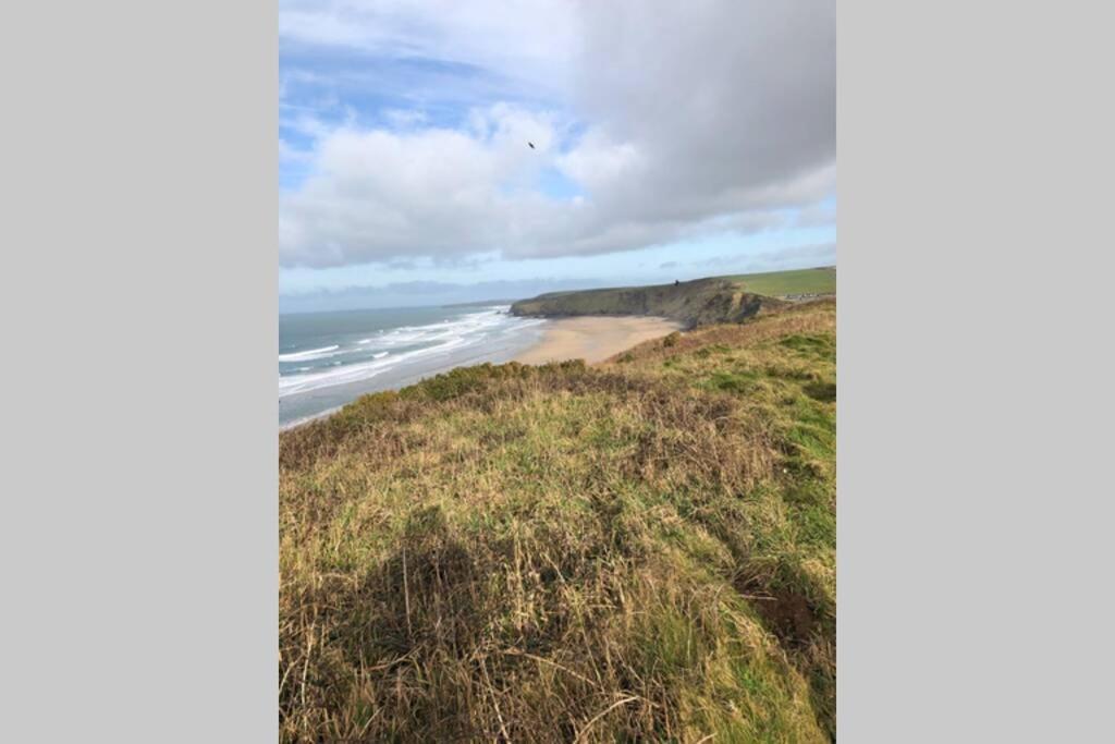 Six By The Sea - 2 Bed House - A Little Something For Everyone Saint Columb Minor Exterior foto