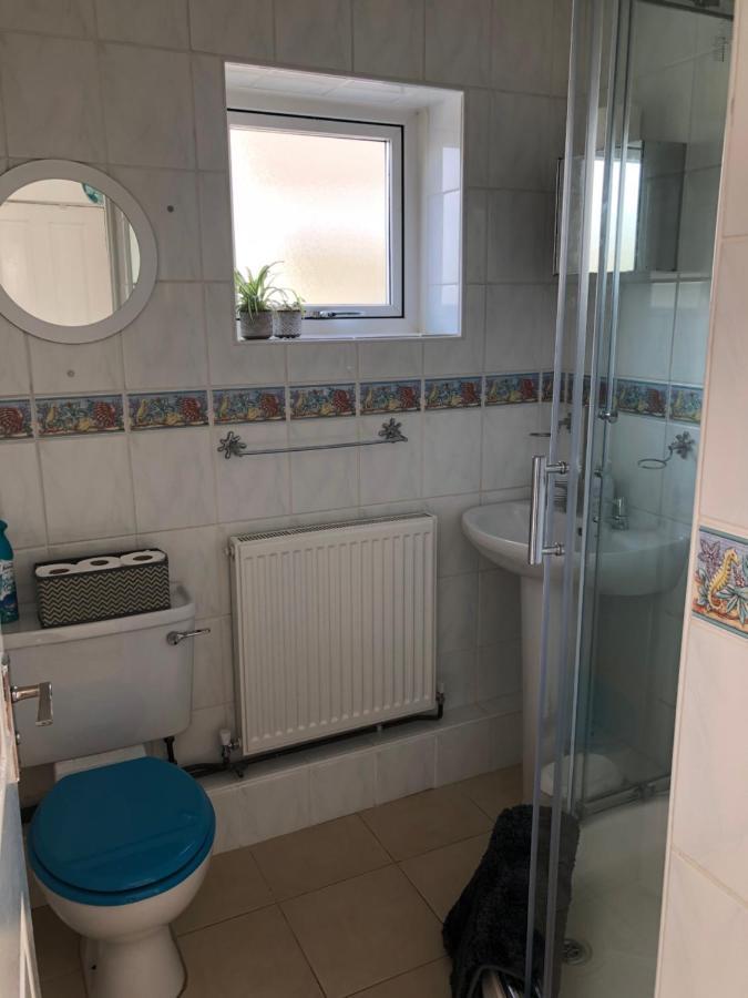 Six By The Sea - 2 Bed House - A Little Something For Everyone Saint Columb Minor Exterior foto